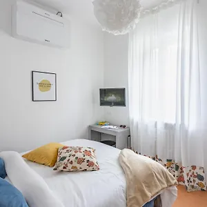  Appartamento Casa Fiordaliso - - By Host4u