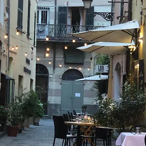 https://la-casa-sulla-piazzetta.hotelitalianriviera.com